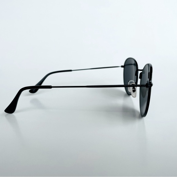 Sunglasses - Picture 5 of 16